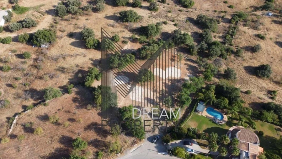 Terreno para Venda em Boliqueime Foto 1