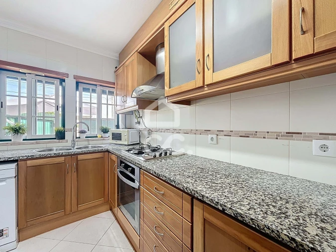 Moradia T2 para Venda em Foz do Arelho Foto 5