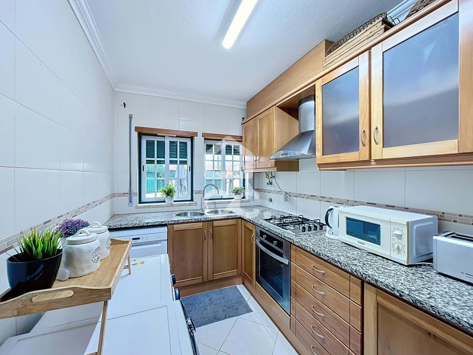 Moradia T2 para Venda em Foz do Arelho Foto 6