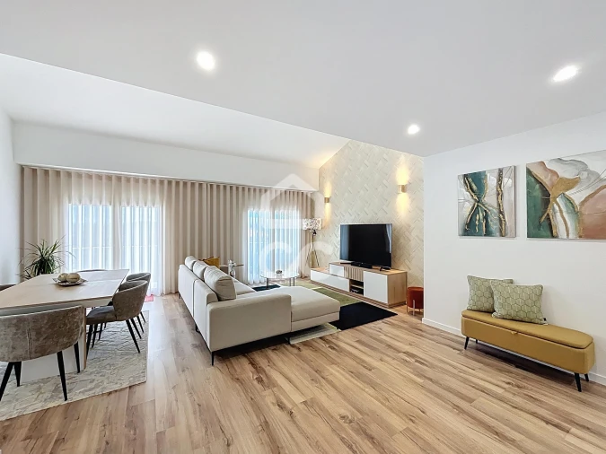 Apartamento T4 para Venda em Bombarral e Vale Covo