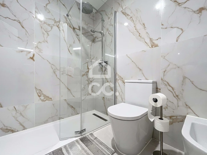 Apartamento T4 para Venda em Bombarral e Vale Covo Foto 17