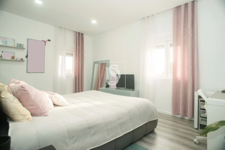 Moradia T3 para Venda em Madalena Foto 18