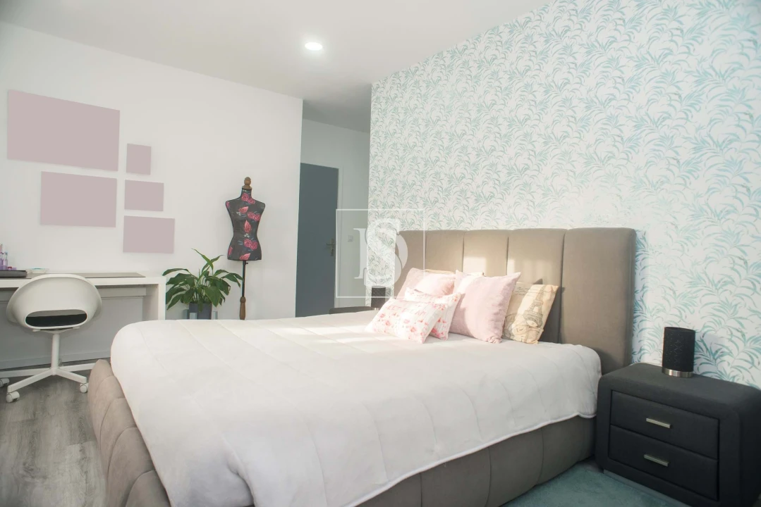 Moradia T3 para Venda em Madalena Foto 20