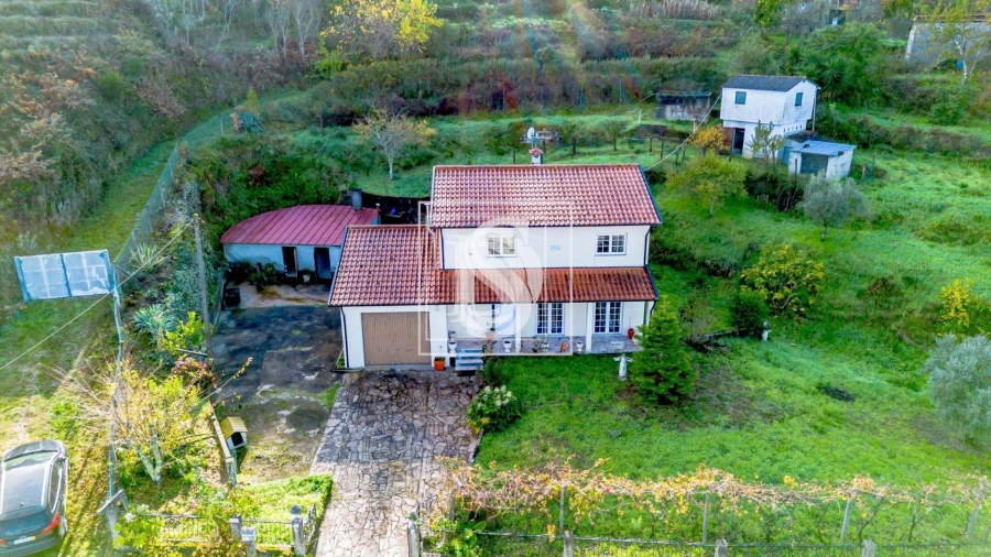 Moradia T4 para Venda em Gondar