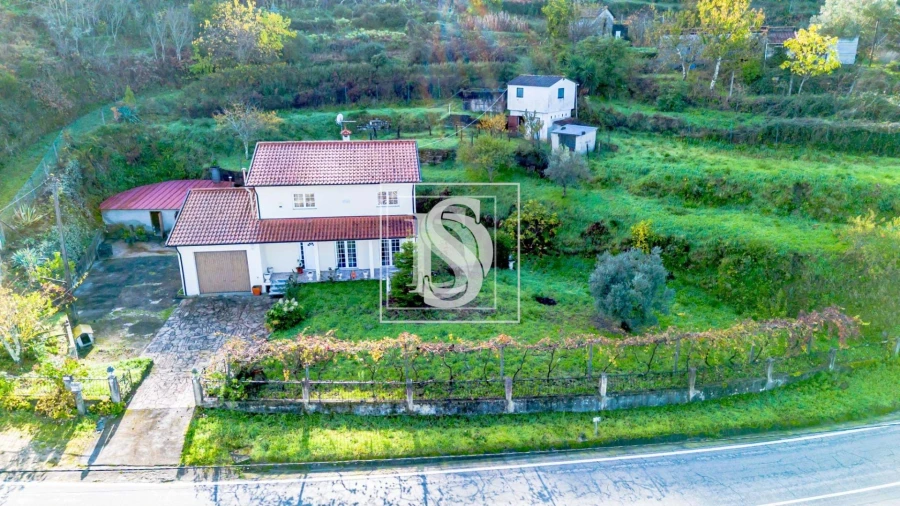 Moradia T4 para Venda em Gondar Foto 1