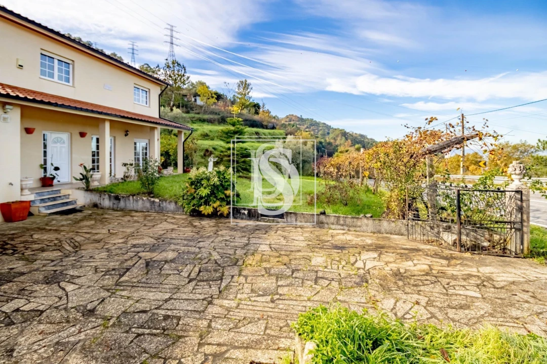 Moradia T4 para Venda em Gondar Foto 36