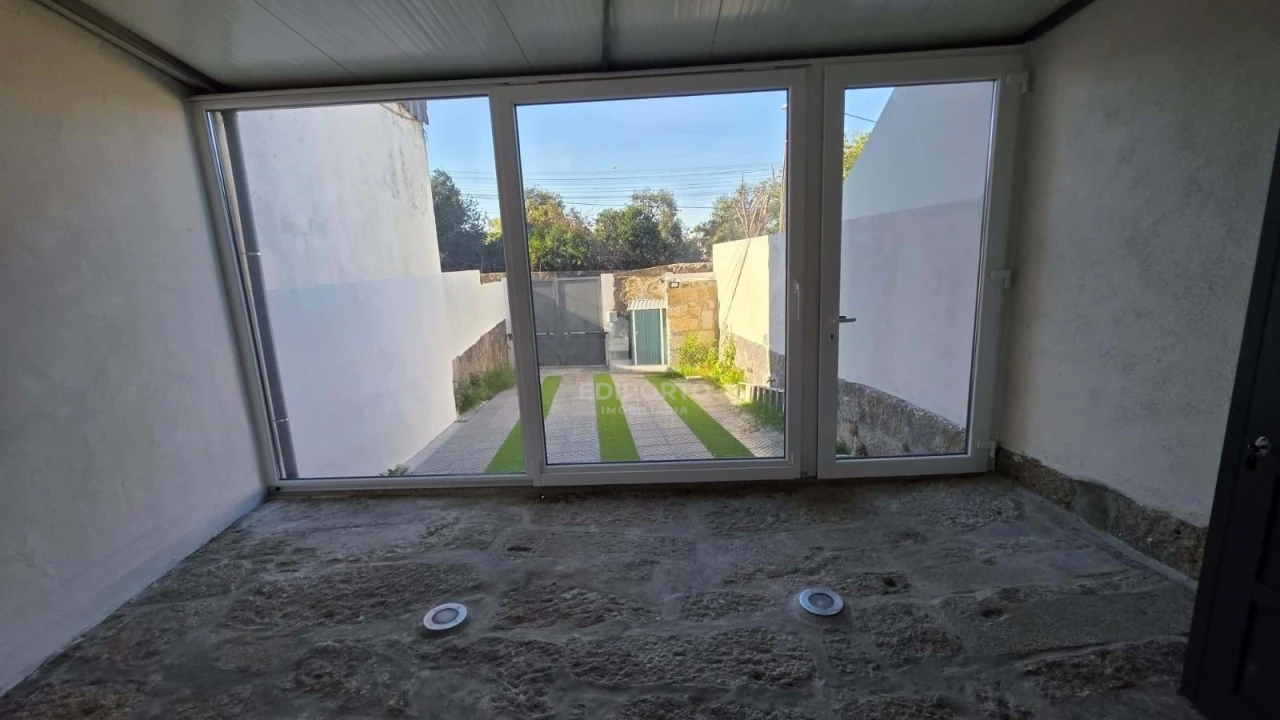 Moradia T3 para Arrendamento em Paranhos Foto 6