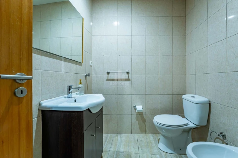 Moradia T3 para Arrendamento em Paranhos Foto 23