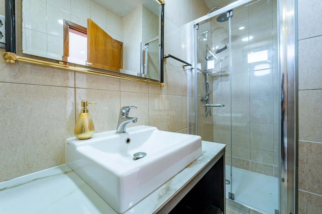 Moradia T3 para Arrendamento em Paranhos Foto 17