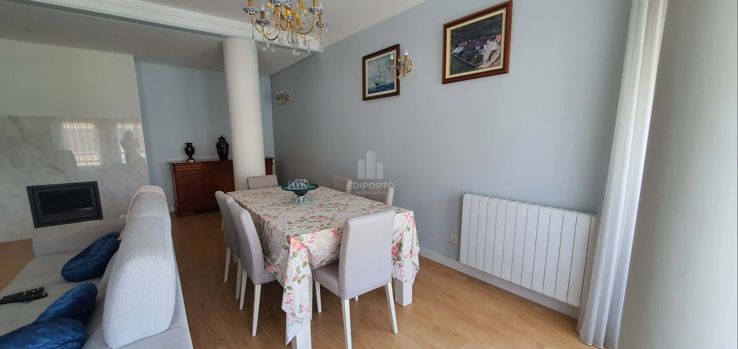 Apartamento T4 para Venda em Santa Marinha e São Pedro da Afurada Foto 2