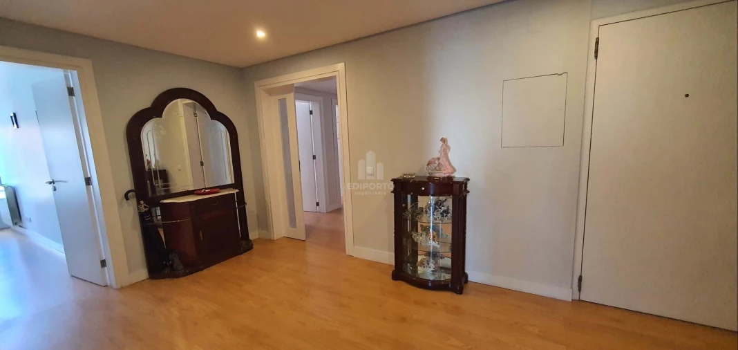 Apartamento T4 para Venda em Santa Marinha e São Pedro da Afurada Foto 7