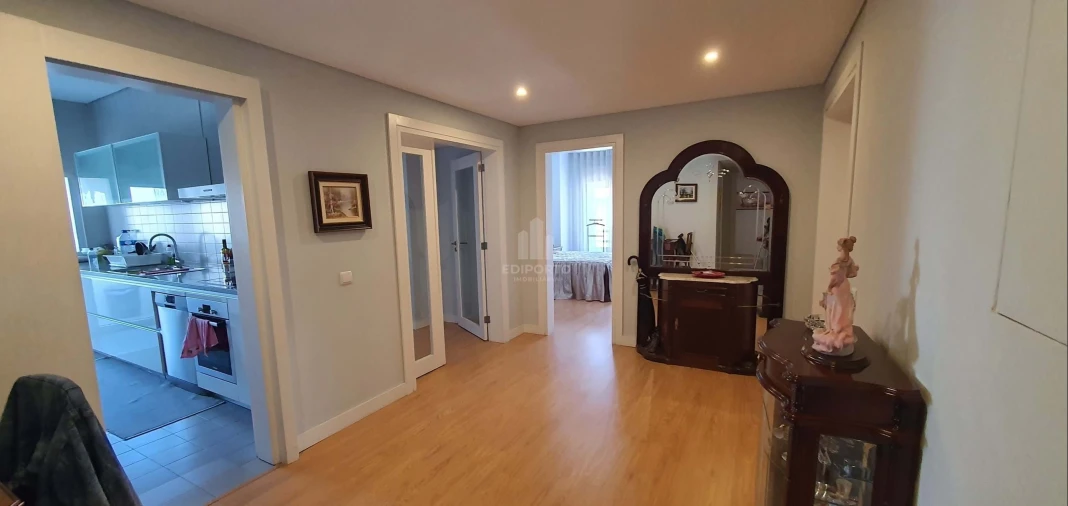 Apartamento T4 para Venda em Santa Marinha e São Pedro da Afurada Foto 5