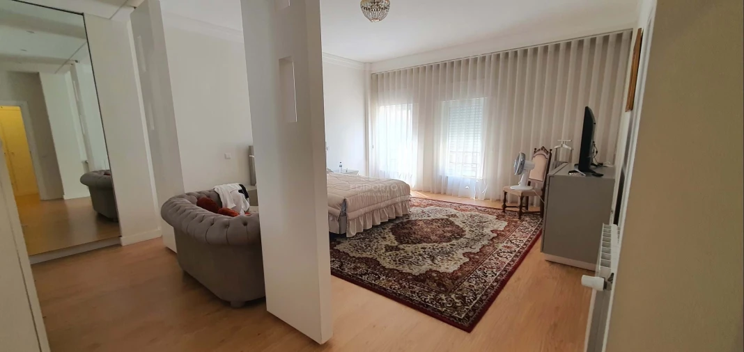 Apartamento T4 para Venda em Santa Marinha e São Pedro da Afurada Foto 12