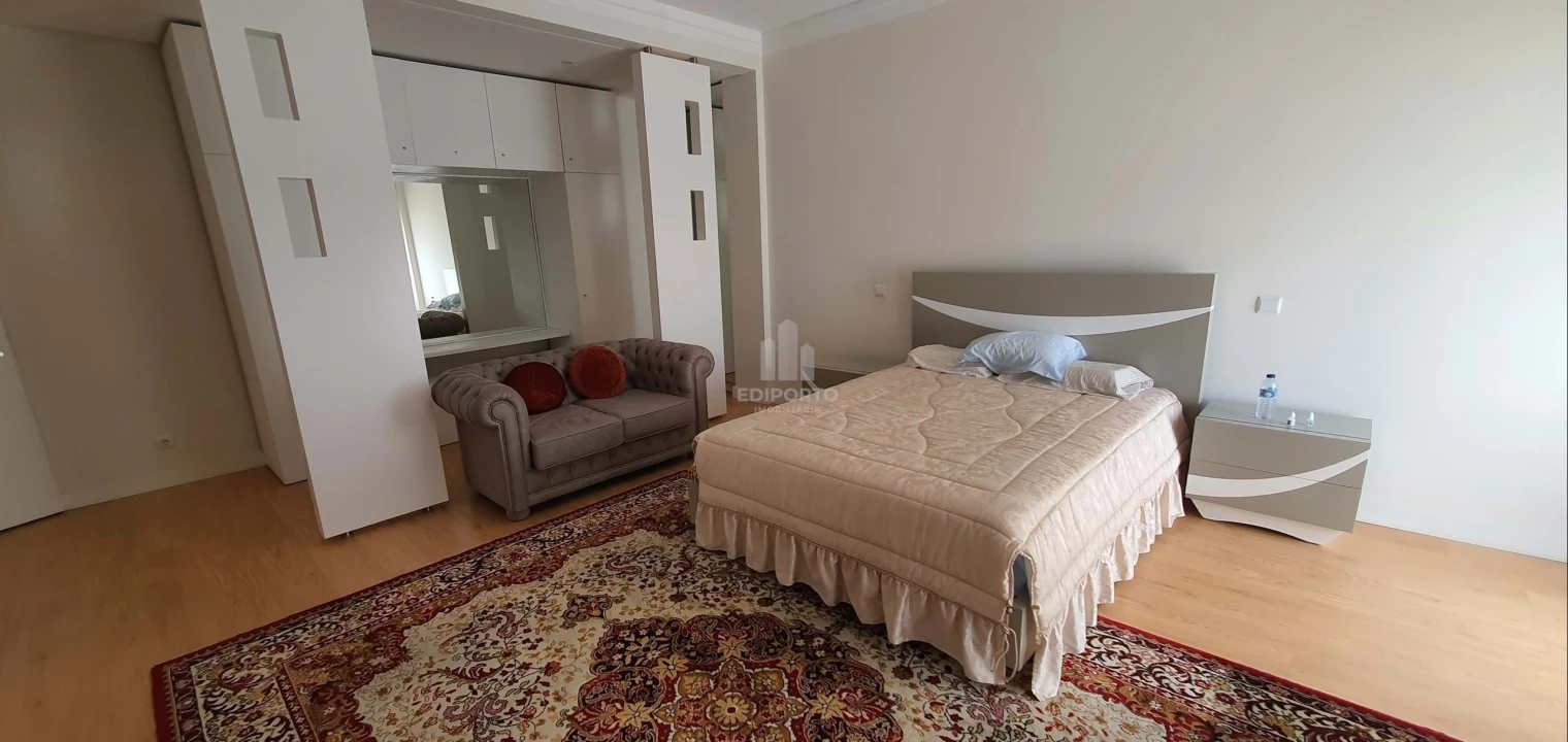 Apartamento T4 para Venda em Santa Marinha e São Pedro da Afurada Foto 14