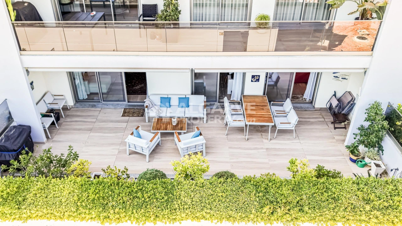 Apartamento T2 para Venda em Quarteira Foto 6