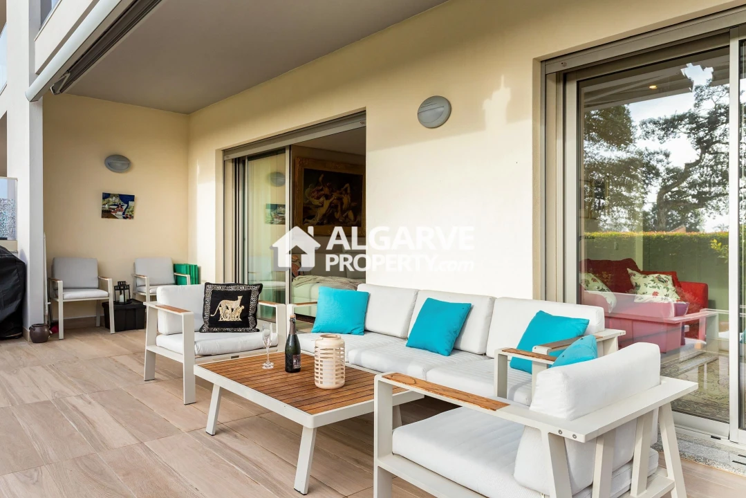 Apartamento T2 para Venda em Quarteira Foto 7