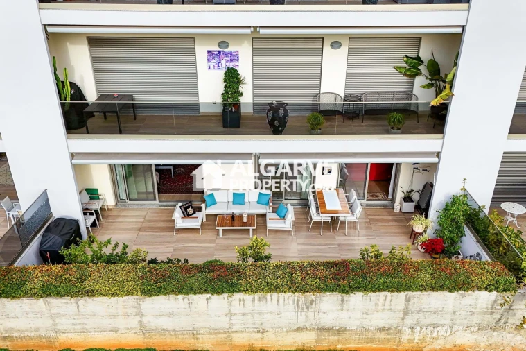 Apartamento T2 para Venda em Quarteira Foto 8