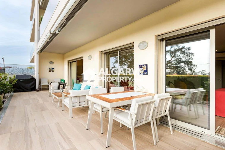 Apartamento T2 para Venda em Quarteira Foto 6