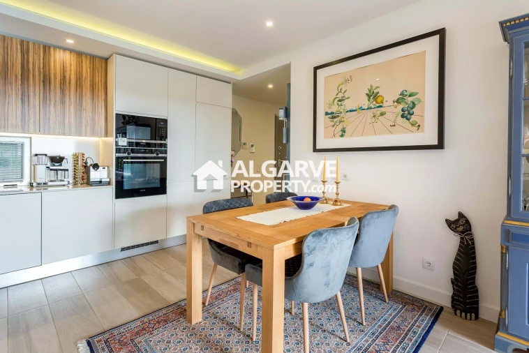 Apartamento T2 para Venda em Quarteira Foto 17