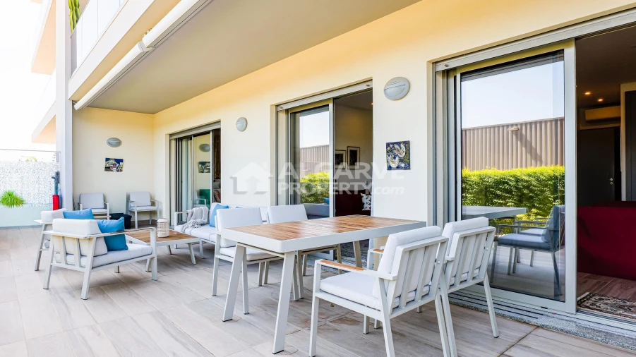Apartamento T2 para Venda em Quarteira Foto 10