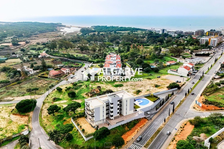 Apartamento T2 para Venda em Quarteira Foto 9