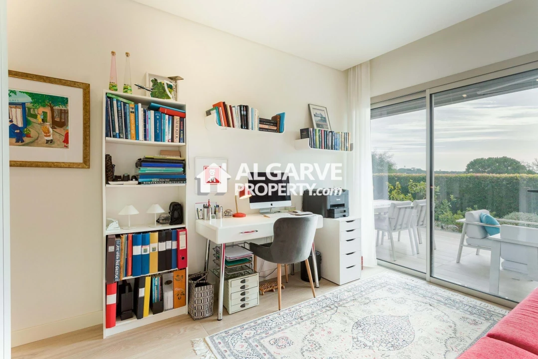 Apartamento T2 para Venda em Quarteira Foto 21