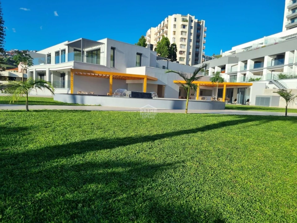 Apartamento T4 para Venda em São Martinho Foto 9