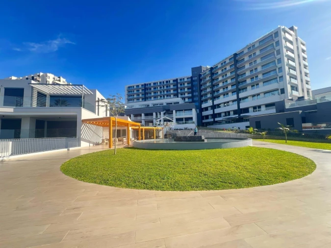 Apartamento T4 para Venda em São Martinho Foto 3