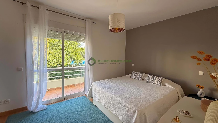 Moradia T2 para Venda em Quarteira Foto 4