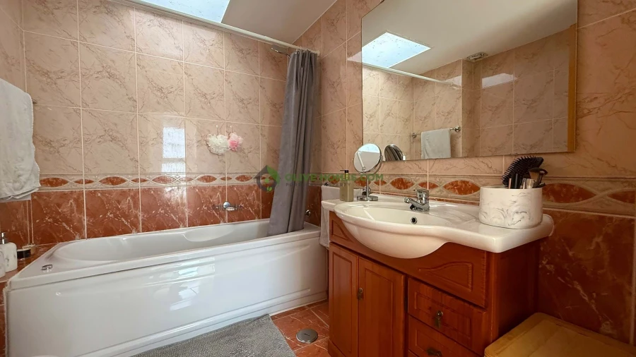 Moradia T2 para Venda em Quarteira Foto 5