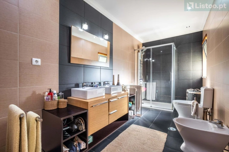 Moradia T5 para Venda em Marinha Grande Foto 16