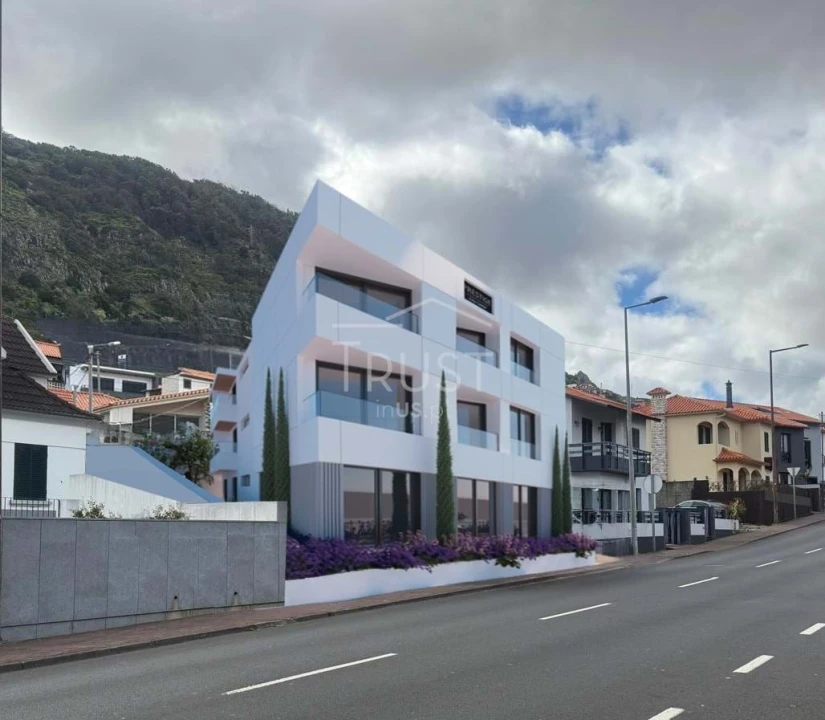 Apartamento T1 para Venda em Machico Foto 1