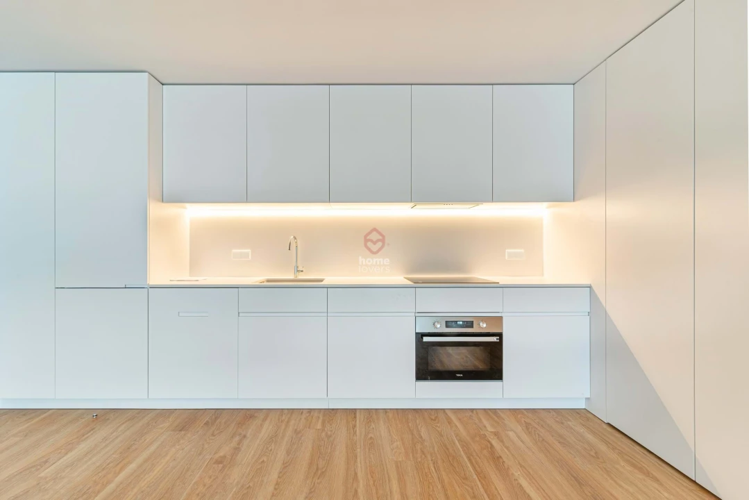 Apartamento T2 para Venda em Campanhã Foto 7