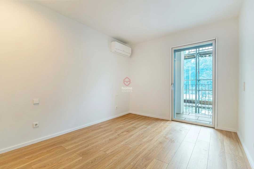 Apartamento T2 para Venda em Campanhã Foto 20