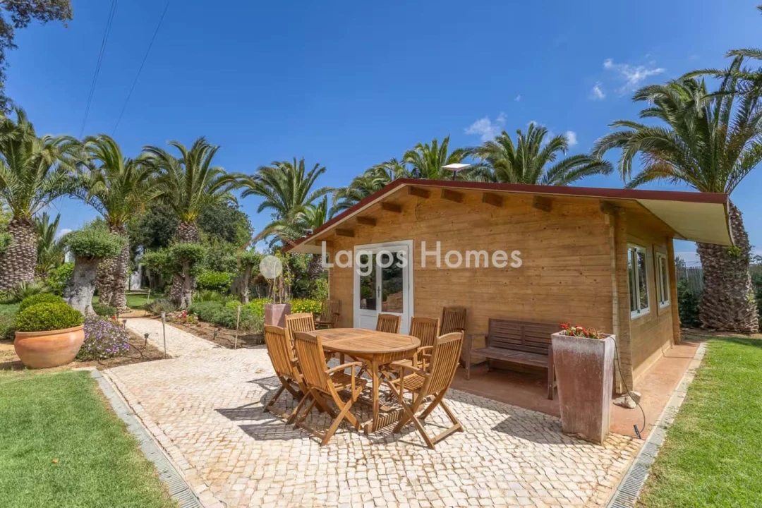 Moradia T7 para Venda em Mexilhoeira Grande Foto 46