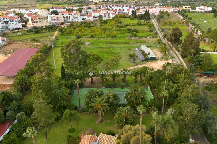 Moradia T7 para Venda em Mexilhoeira Grande Foto 43