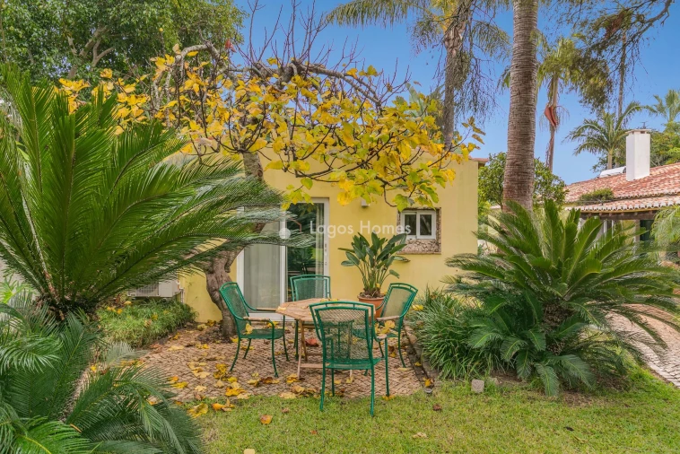 Moradia T7 para Venda em Mexilhoeira Grande Foto 38