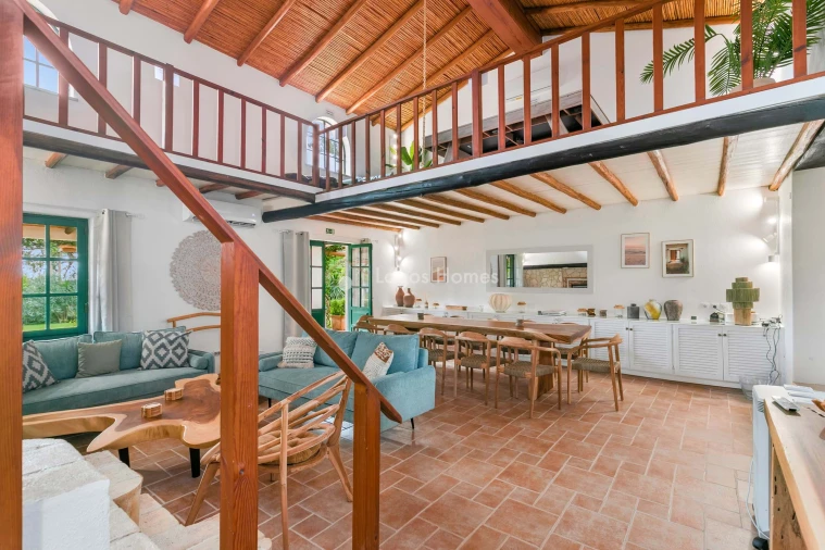 Moradia T7 para Venda em Mexilhoeira Grande Foto 8