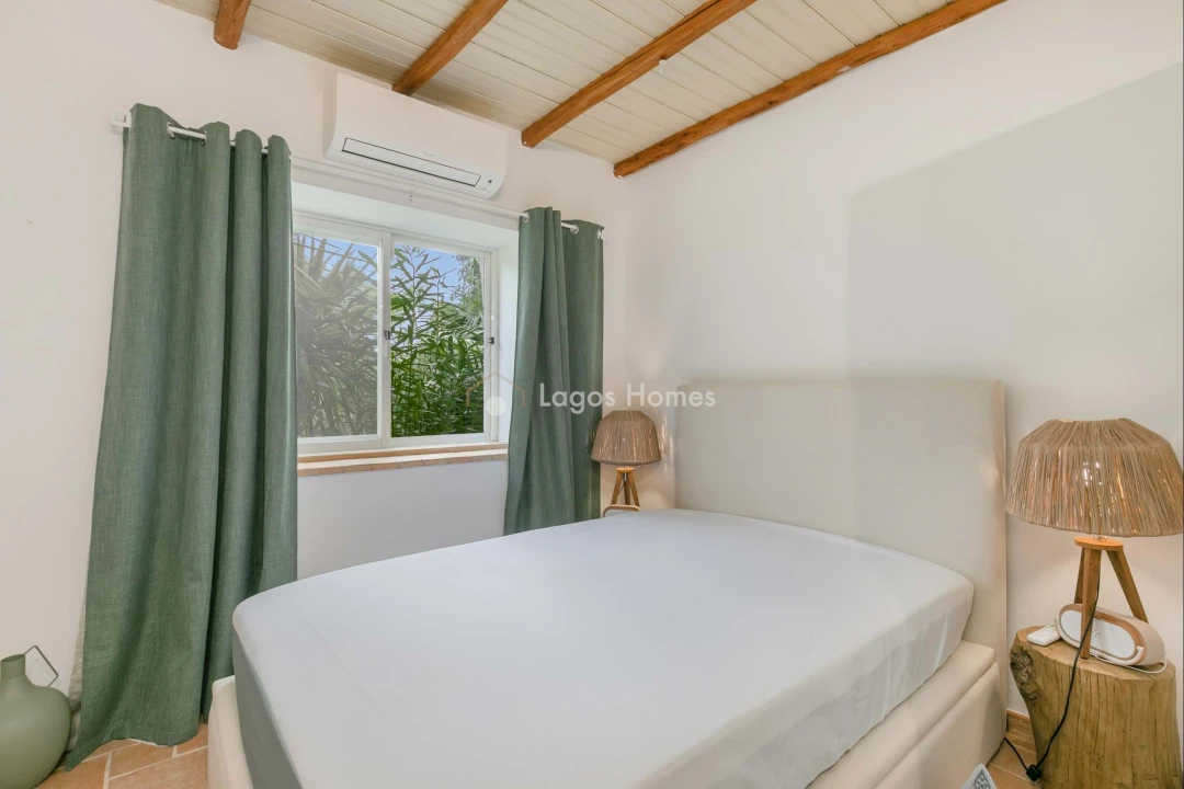 Moradia T7 para Venda em Mexilhoeira Grande Foto 14