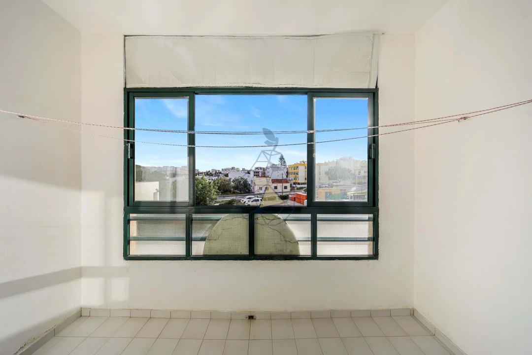 Apartamento T1 para Venda em Portimão Foto 5
