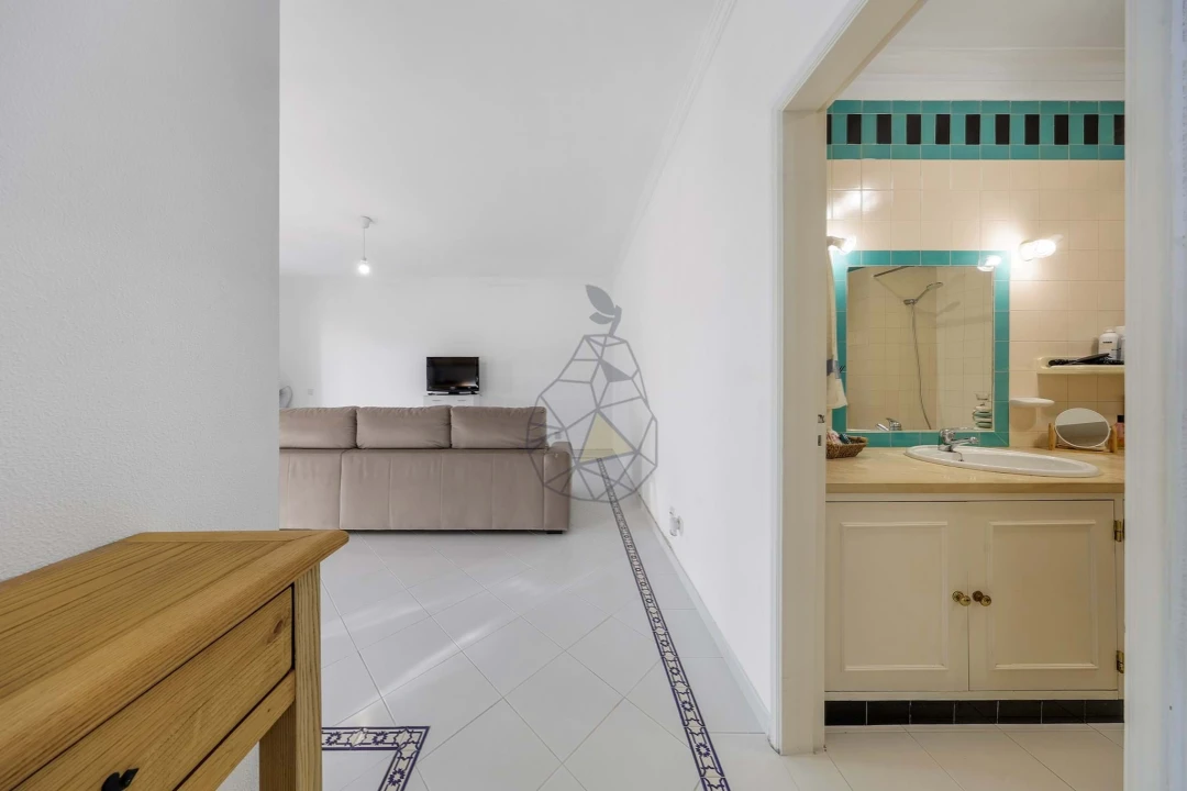 Apartamento T1 para Venda em Portimão Foto 10
