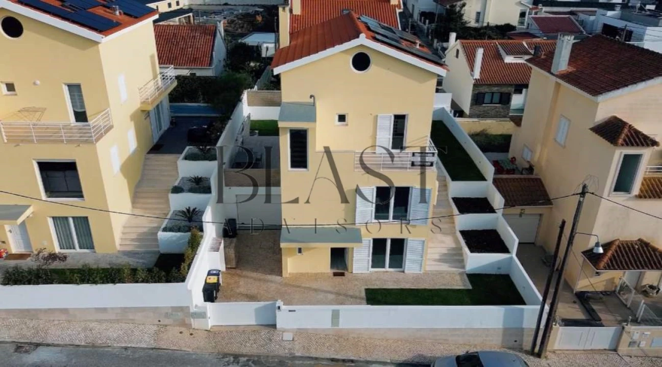 Moradia T5 para Venda em Charneca de Caparica e Sobreda Foto 40