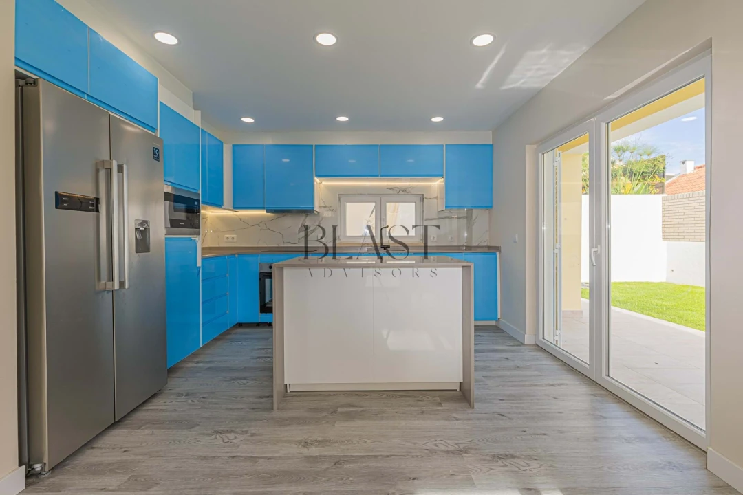 Moradia T5 para Venda em Charneca de Caparica e Sobreda Foto 19