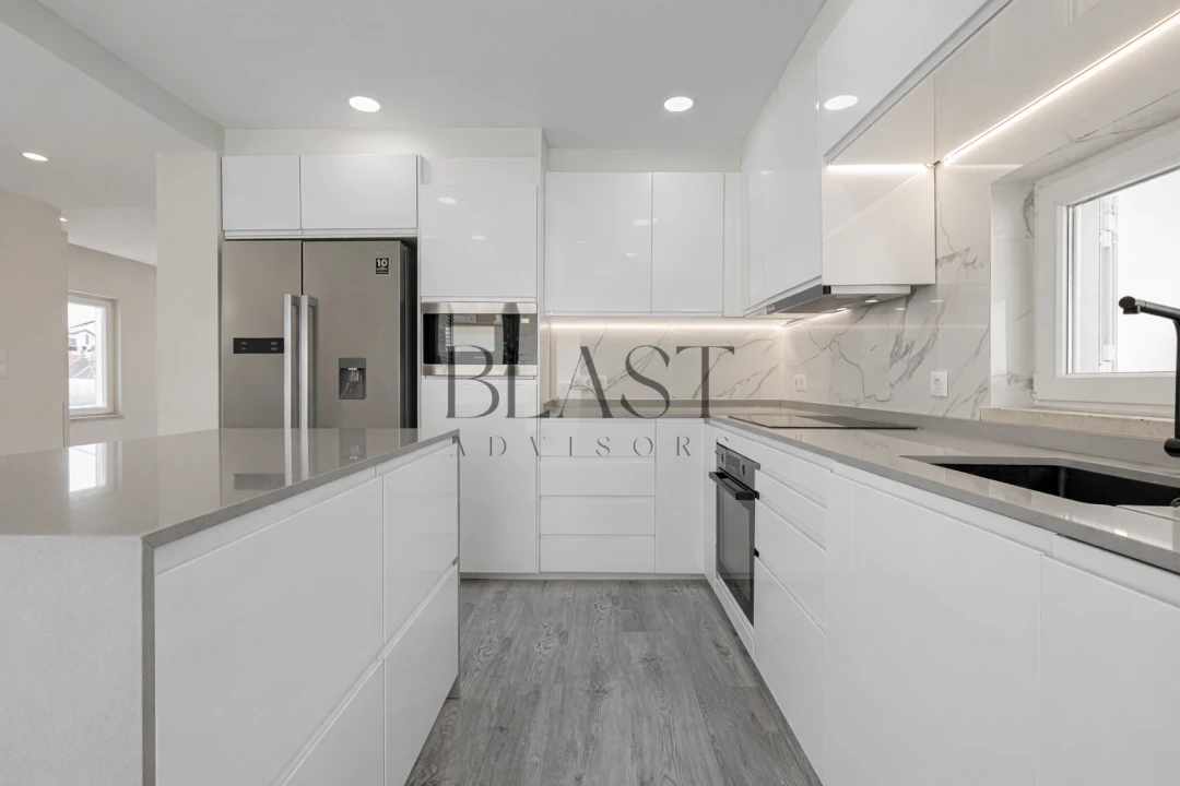 Moradia T5 para Venda em Charneca de Caparica e Sobreda Foto 22