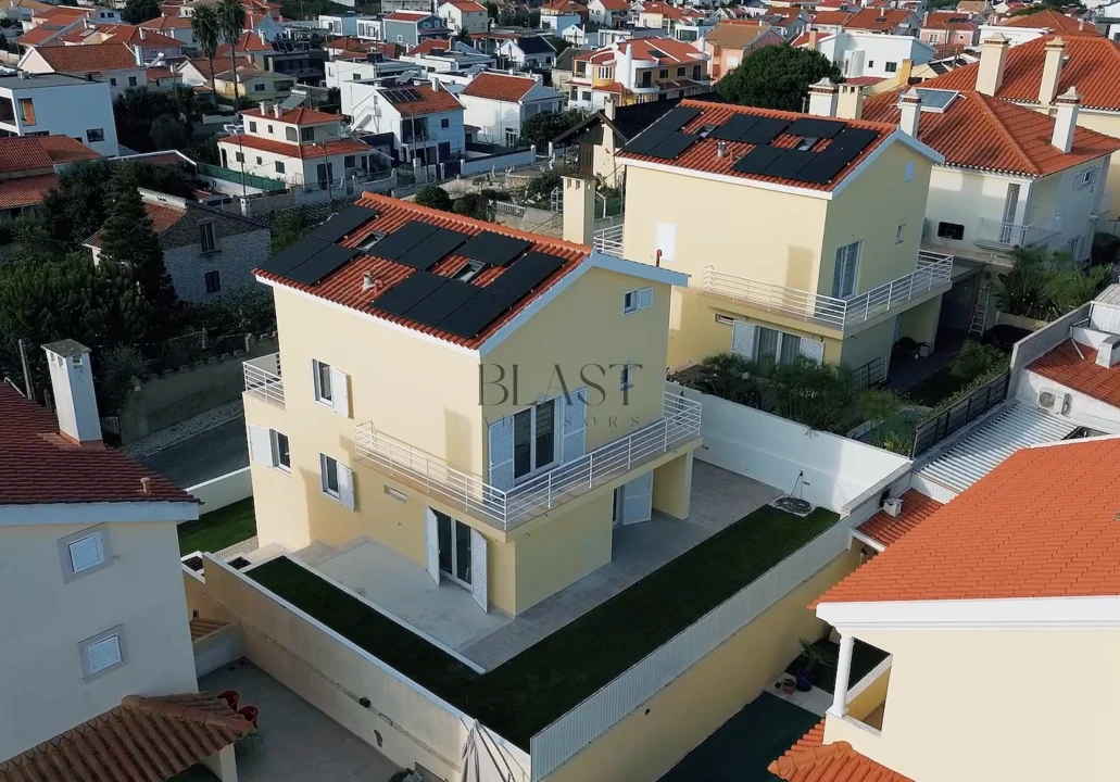 Moradia T5 para Venda em Charneca de Caparica e Sobreda Foto 43