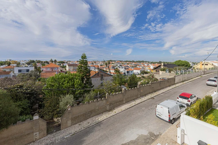 Moradia T5 para Venda em Charneca de Caparica e Sobreda Foto 28