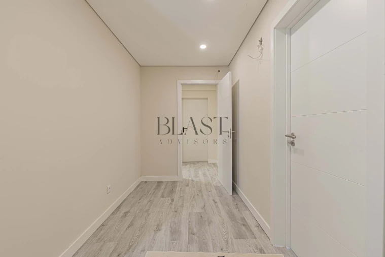 Moradia T5 para Venda em Charneca de Caparica e Sobreda Foto 10