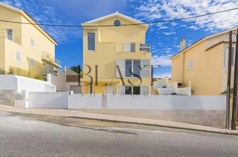 Moradia T5 para Venda em Charneca de Caparica e Sobreda Foto 39