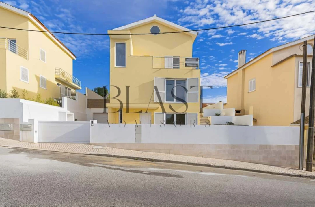 Moradia T5 para Venda em Charneca de Caparica e Sobreda Foto 39