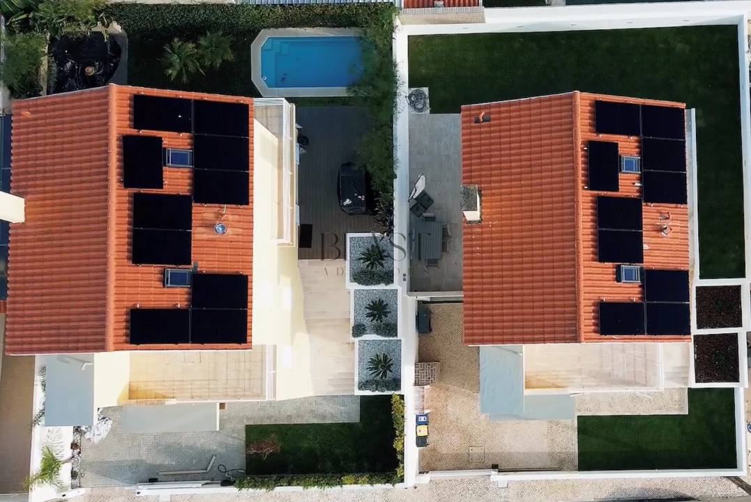 Moradia T5 para Venda em Charneca de Caparica e Sobreda Foto 42